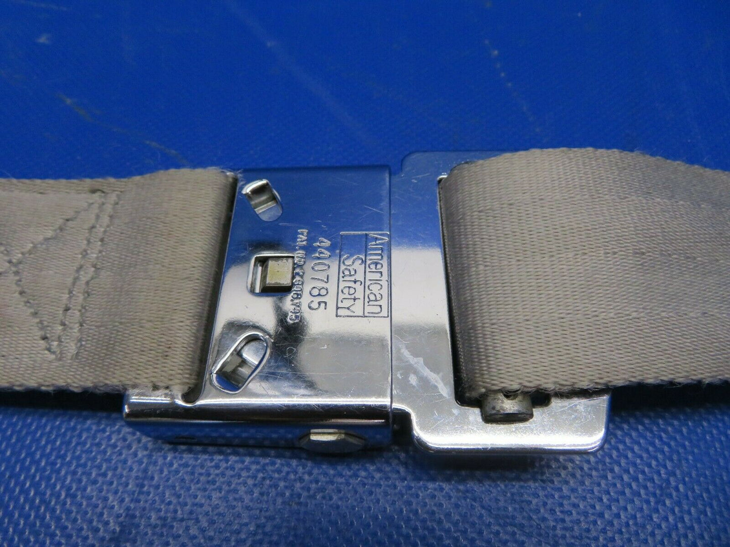 Piper Seneca II Lap Belt P/N 9600-22 Light Gray (1119-238)