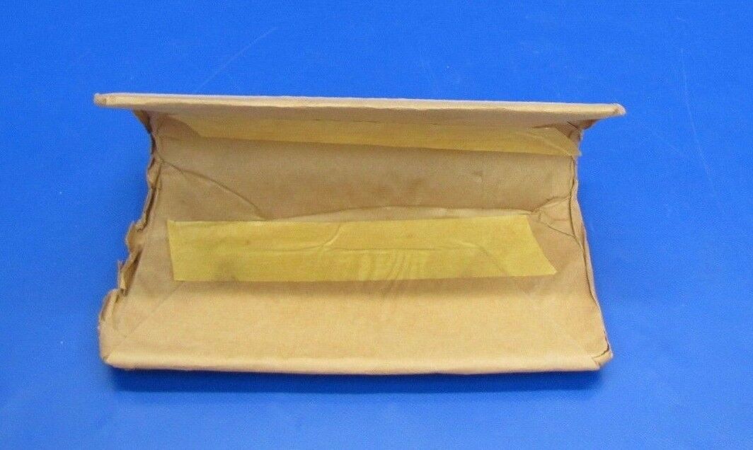 Cessna 188 Landing Light Lens Right - Clear NOS P/N 0722100-10 NOS (0517-186)