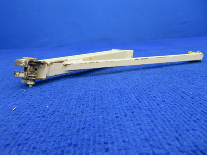 1964 Beech 95-B55 Baron Rear Seat LH Leg P/N 96-534014-47 (0522-520)
