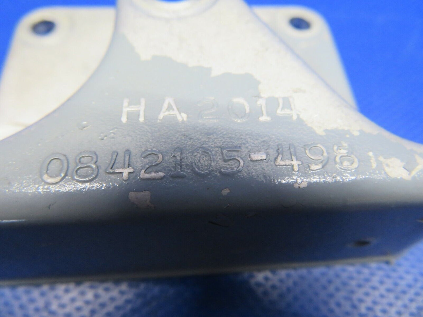 Cessna 310 Nose Wheel Bracket Block LH & RH 0842105-498, 0842105-497 (0520-358)