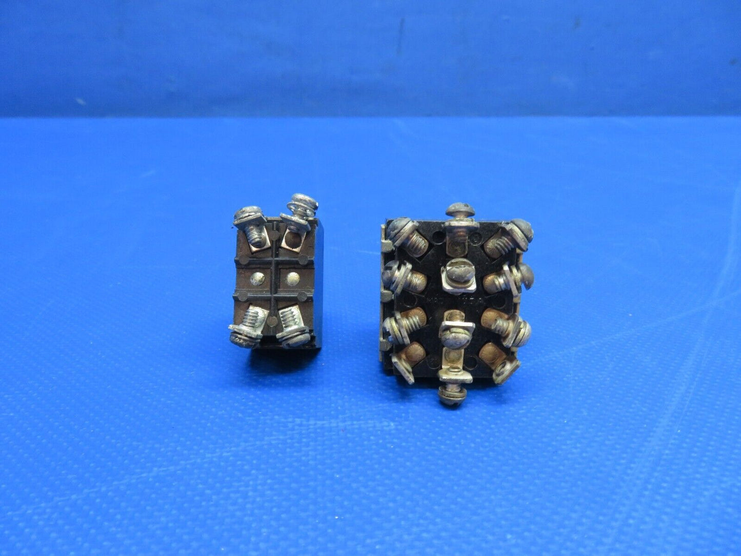 Beech D95A Travel Air Toggle Switches & Circuit Breakers LOT OF 13 (0324-1725)