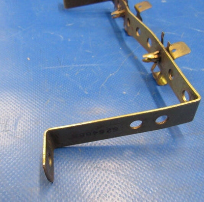 Continental Bracket Fuel Distributor Tube P/N 626486, 654606 (1218-77)