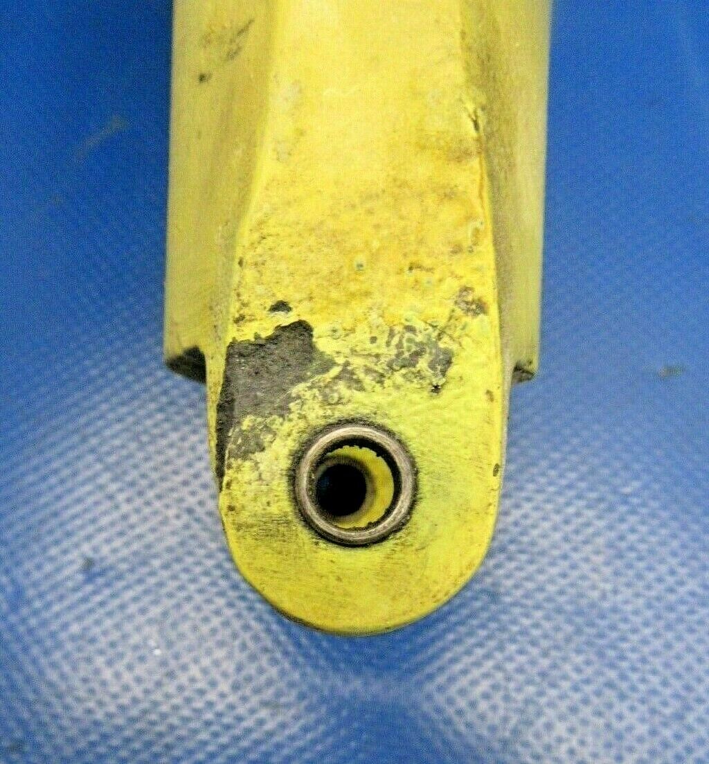Beech Baron 95-B55 Flap Actuator Housing RH 45-521212-607 (0319-40)