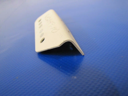 Cessna Angle P/N 1652049-10 (0317-152)