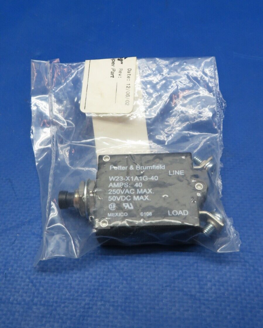 Piper  Potter & Brumfield 40 AMP W23-X1A1G-40 Circuit Breaker NOS (0523-133)