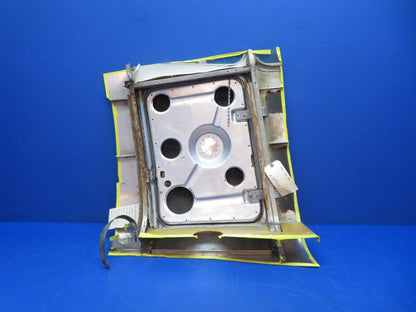 Cessna 182D / 182 Baggage Door Assy w/ Key & Frame P/N 0711101-22 (0923-508)