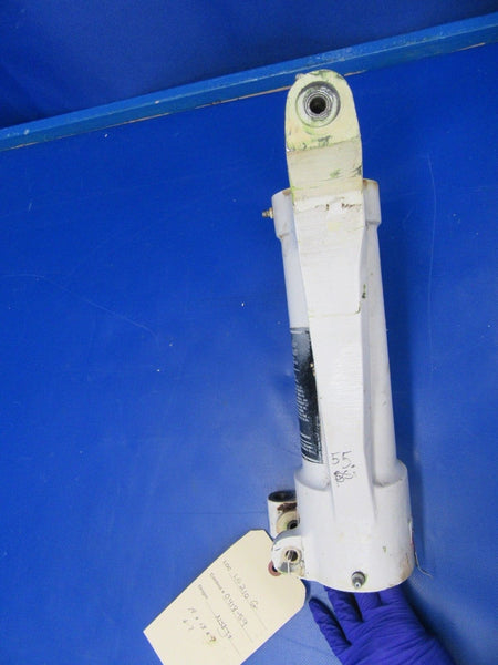 Beech Baron 58P Brace Assy Nose Gear P/N 96-820029-3 (0418-59)