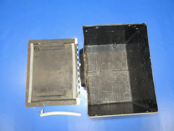 Beech Baron Battery Box w/ Lid P/N 95-410006-19 (0917-80)
