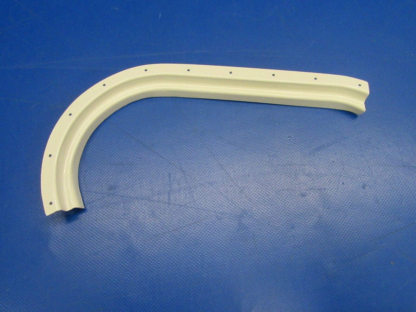Piper PA-31 Retainer P/N 41282-001 NOS (0519-103)