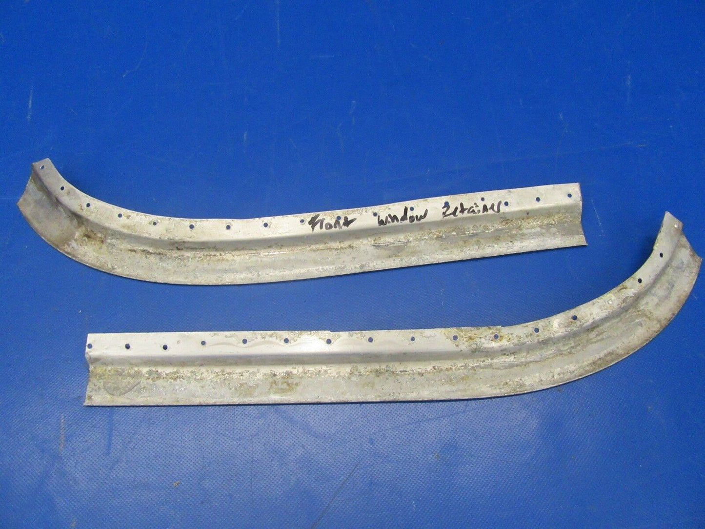 Cessna 177B Cardinal Retainer Front Window (0818-215)