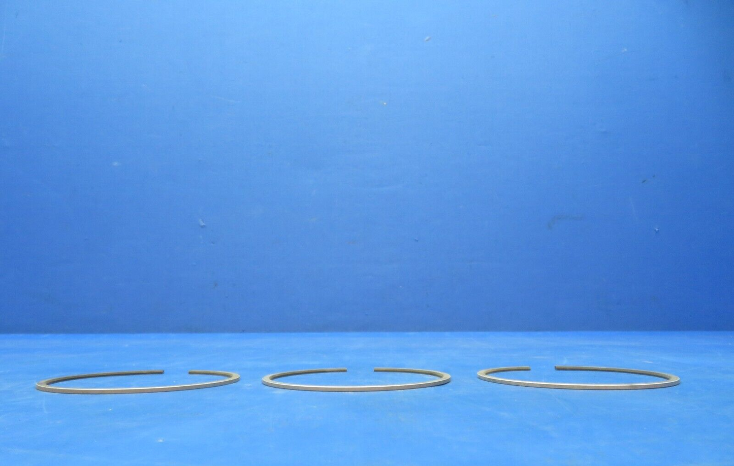 Continental Piston Ring P/N 36044, SSBY 638019 LOT OF 3 NOS (1023-559)