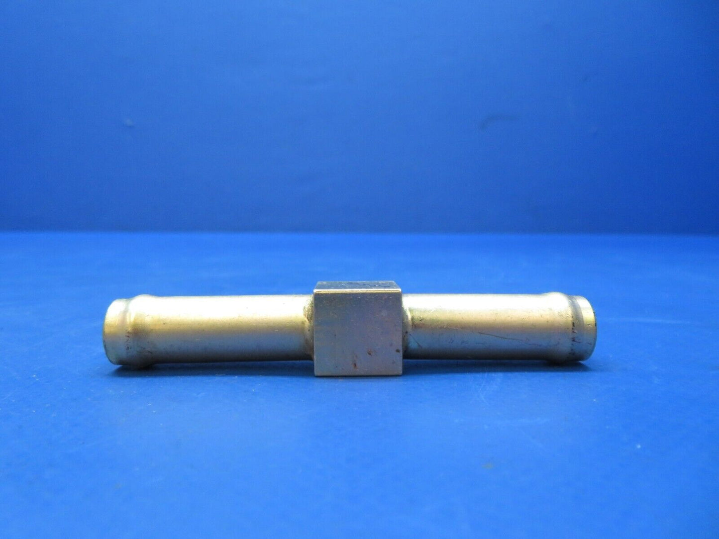 3 Way Tee Instrument Pressure System P/N 1K30-8-8-4 (0623-452)