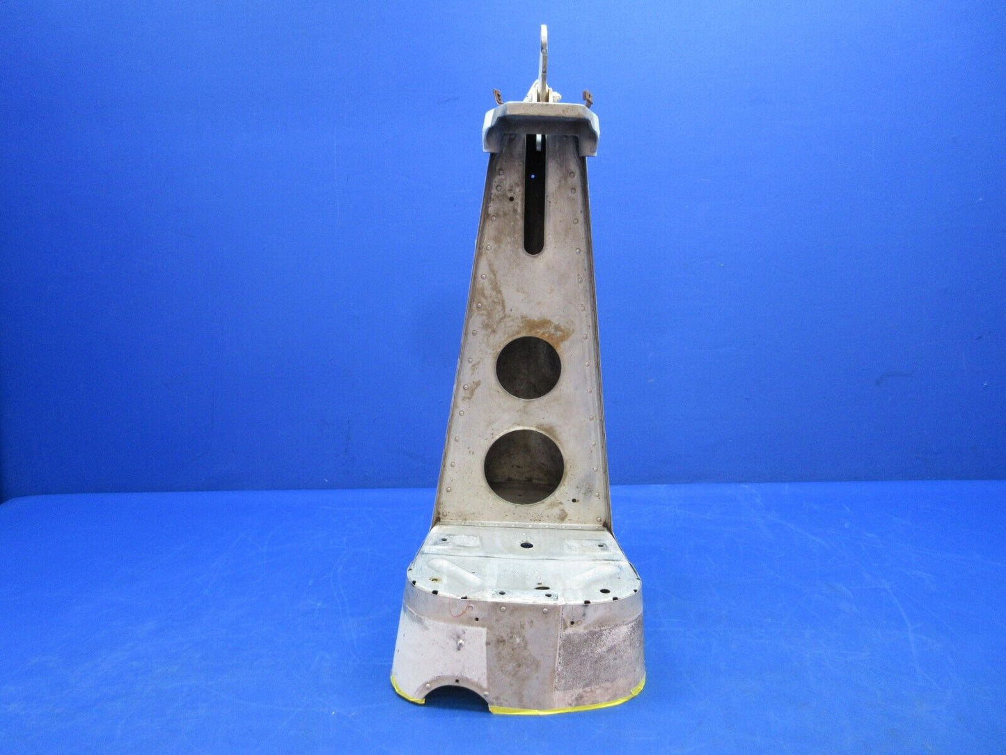 Early Cessna 172 Tailcone AFT w/ Elevator Bellcrank P/N 0591201-3 (0823-187)