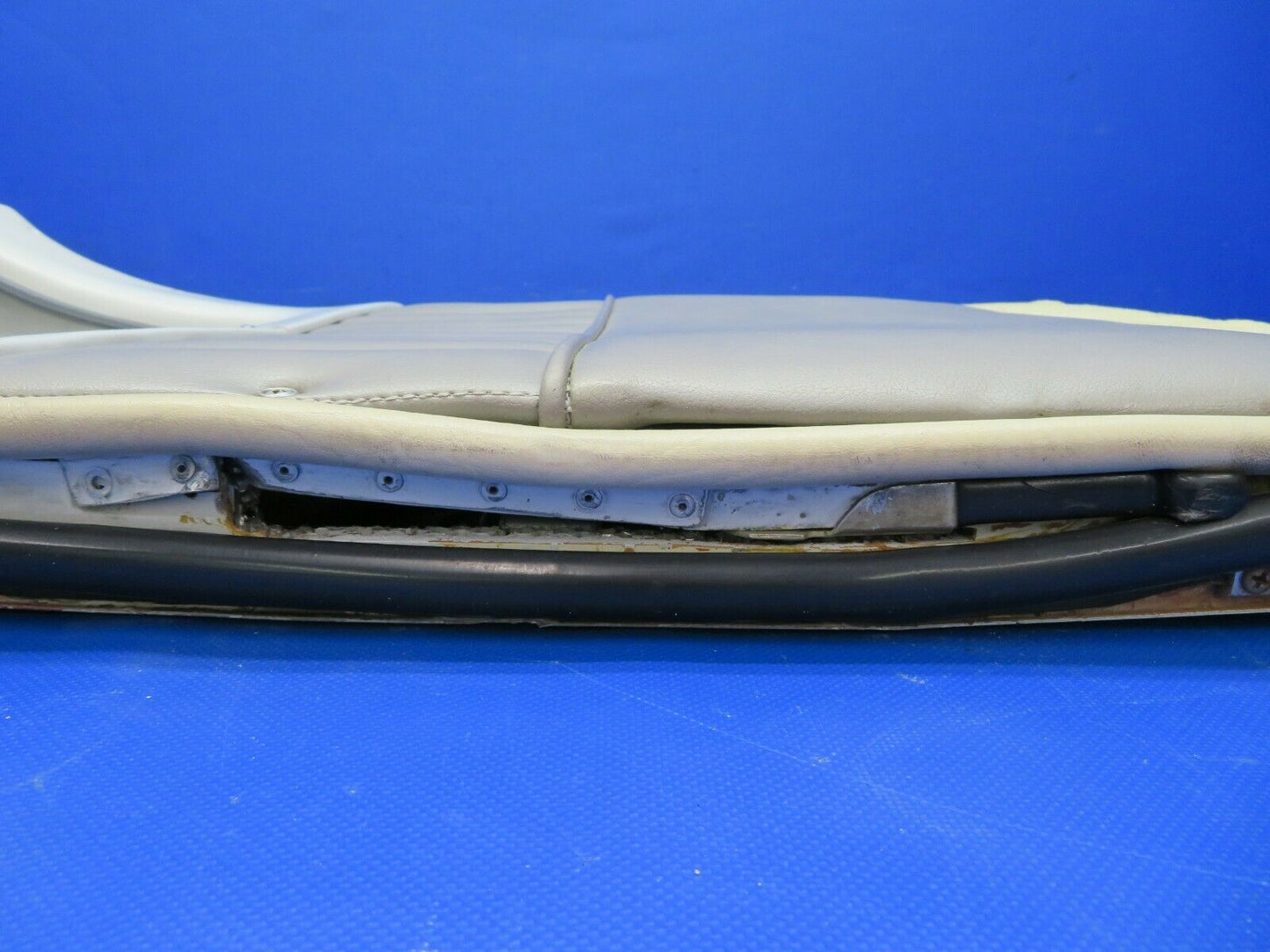 Beech 58 Baron Utility Door Aft Tint Green P/N 36-430011-3 (0521-82)
