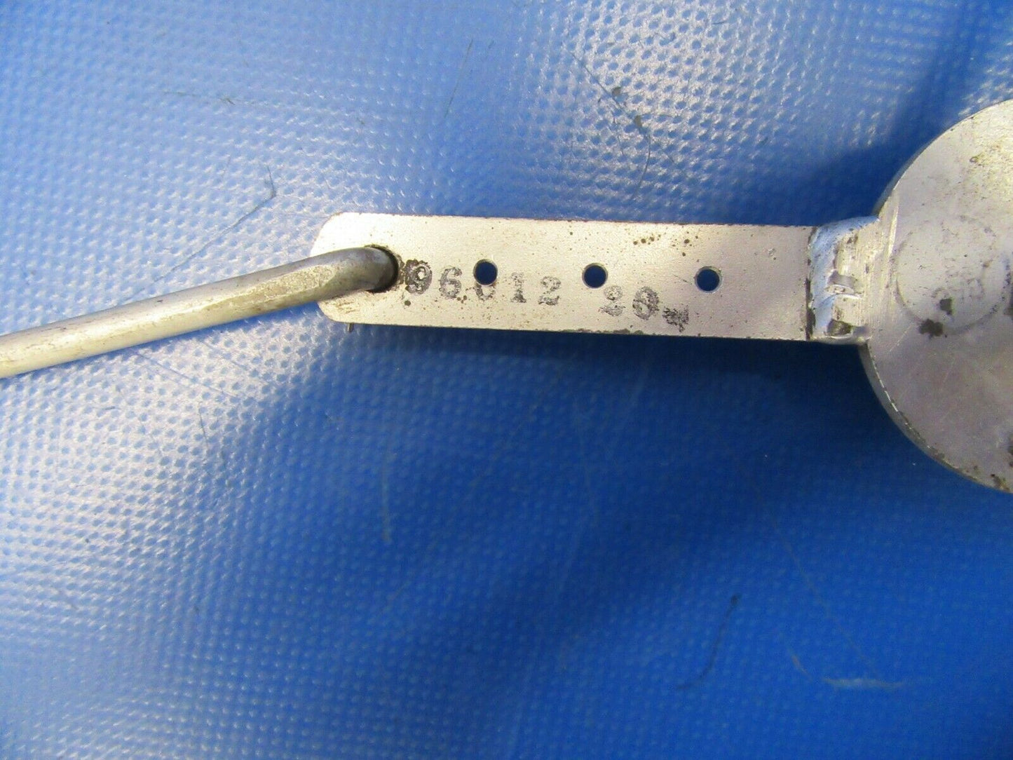 Bellanca 17-30A Super Viking Seat Stop Mechanism w/ Knob 196612-20 (0819-235)