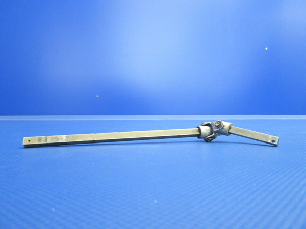 Cessna 172 Fuel Selector valve Shaft Assy P/N 0511157-14 (0224-1117)