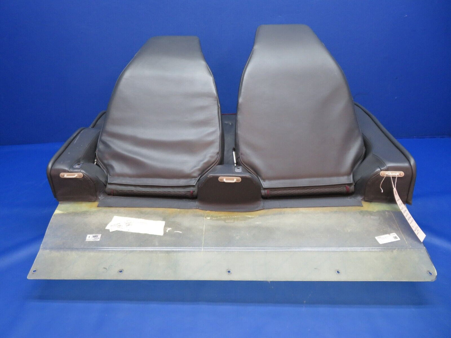 Diamond DA-42 Rear Seat Assy P/N D60-2521-00-00_1 Dark Grey Leather (0623-464)