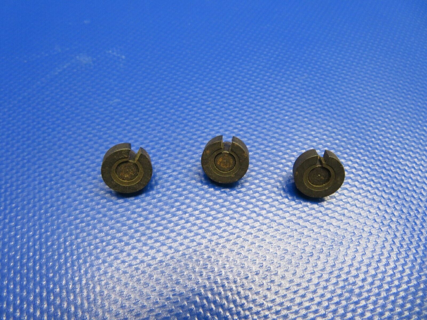 Meggitt  Aircraft Brake System Grip P/N 95-22728 LOT OF 3 NOS (1120-325)