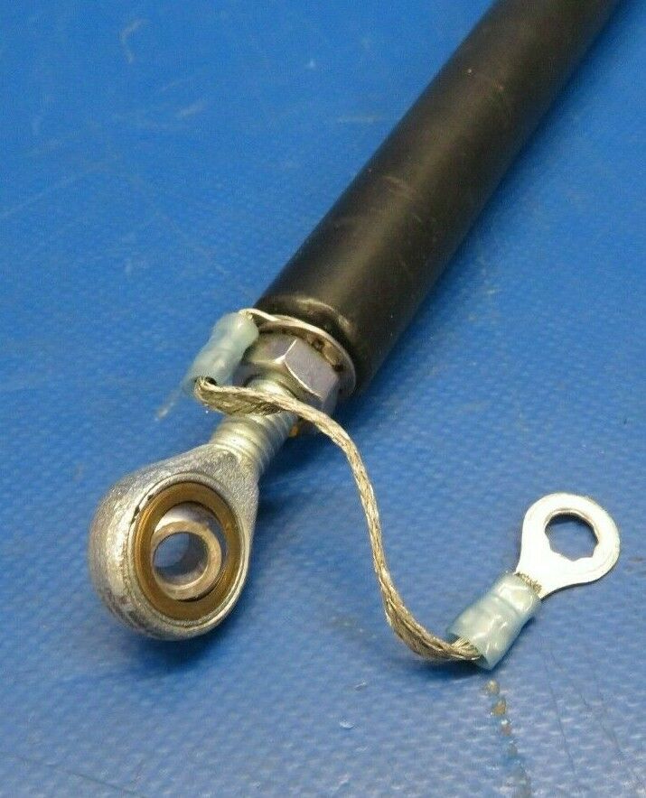 Diamond DA40-180 Push Rod Aileron 225mm P/N PR1-18x05-8-0225D (0220-110)