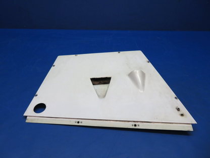 Diamond DA-42 RH Wing Nacelle Head Cap P/N D60-5742-22-00 (0623-477)