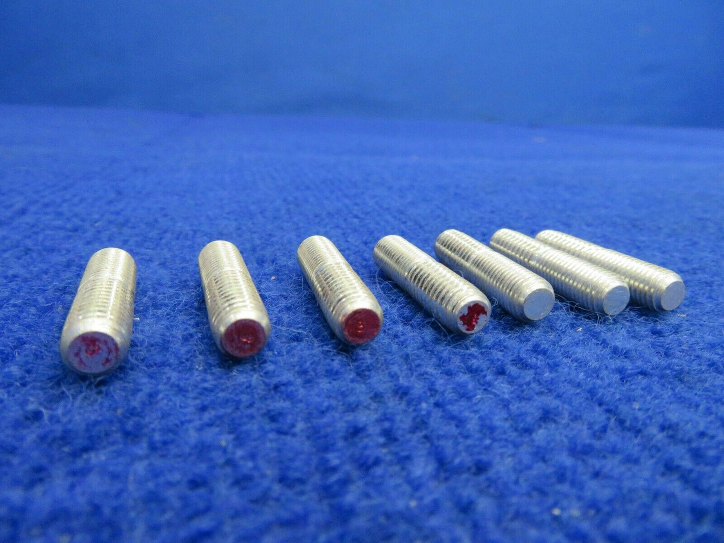 Stud LOT OF 7 NOS P/N SA402044 P03 (0222-644)