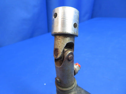 Piper PA-28-180 Cherokee Control Column Tee Bar Assy P/N 62703-33 (0323-729)