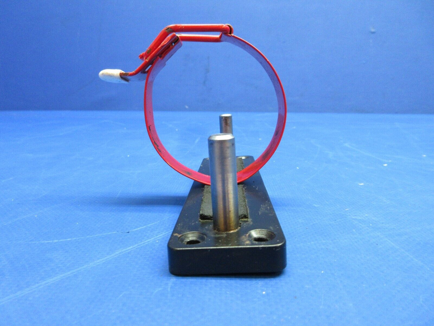 Diamond DA-42 Ballast Base Plate Assy w/ Cylinder Strap P/N 6070 (0623-201)