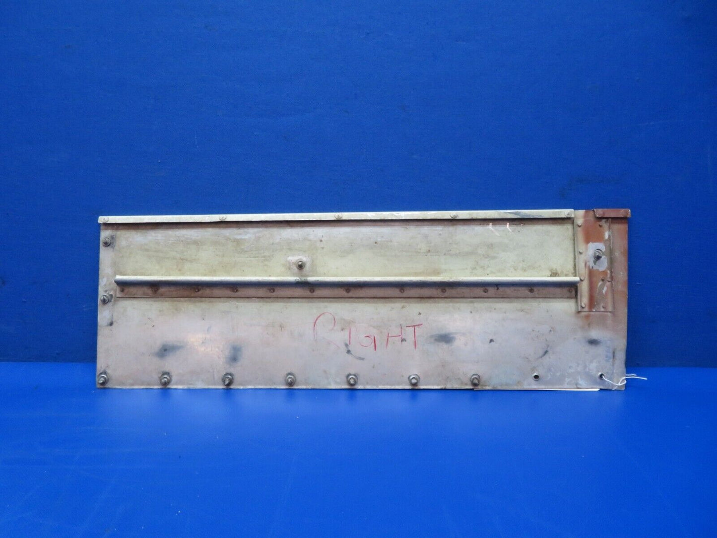Cessna 337 / 337E RH Removable Flap Gap Panel Assy P/N 1522020-8 (0124-244)