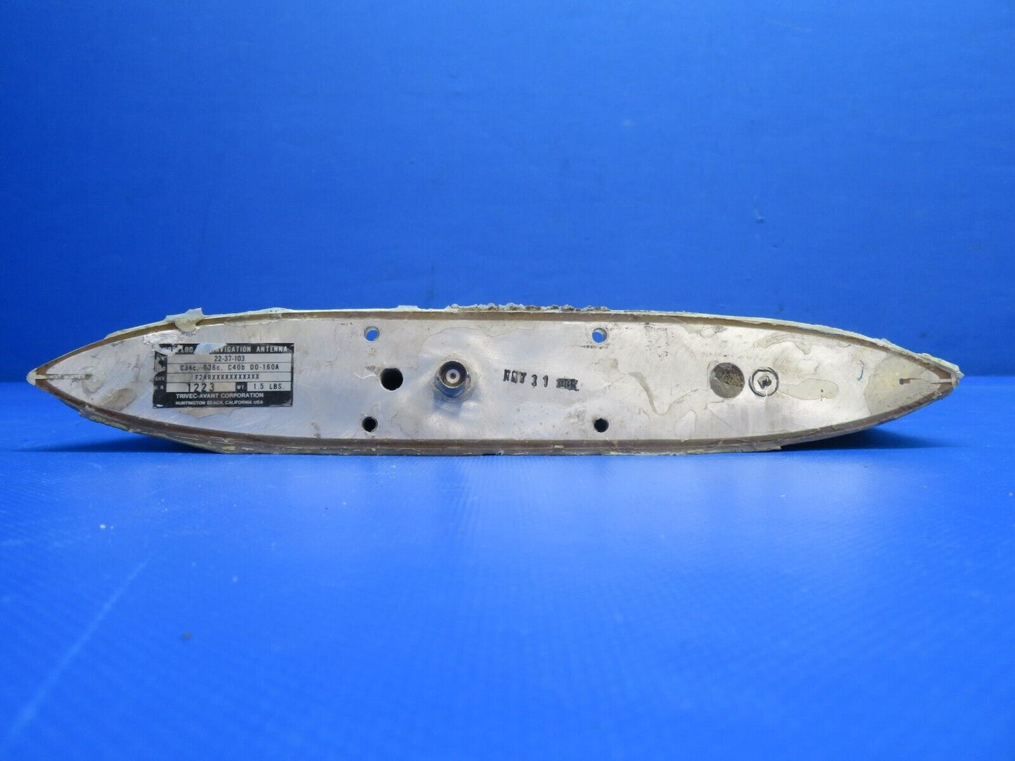 Trivec-Avant VOR/ LOC/GS Navigation Antenna P/N 22-37-103 (0124-1025)