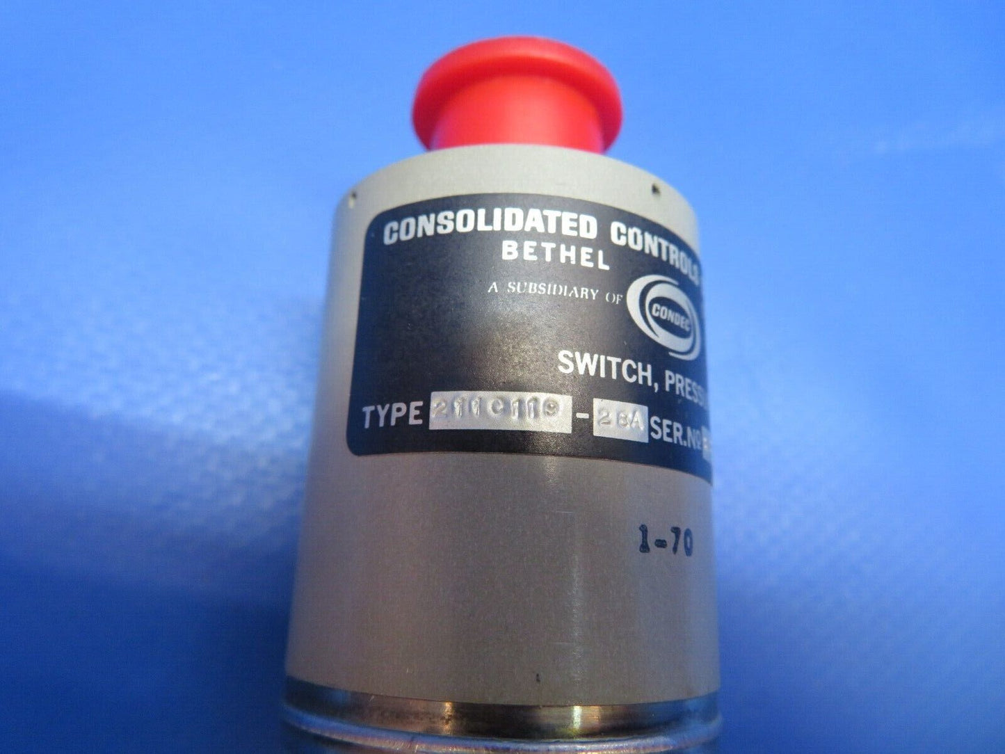 Consolidated Controls Corp. Pressure Switch P/N 211C119-28A NOS (0922-746)