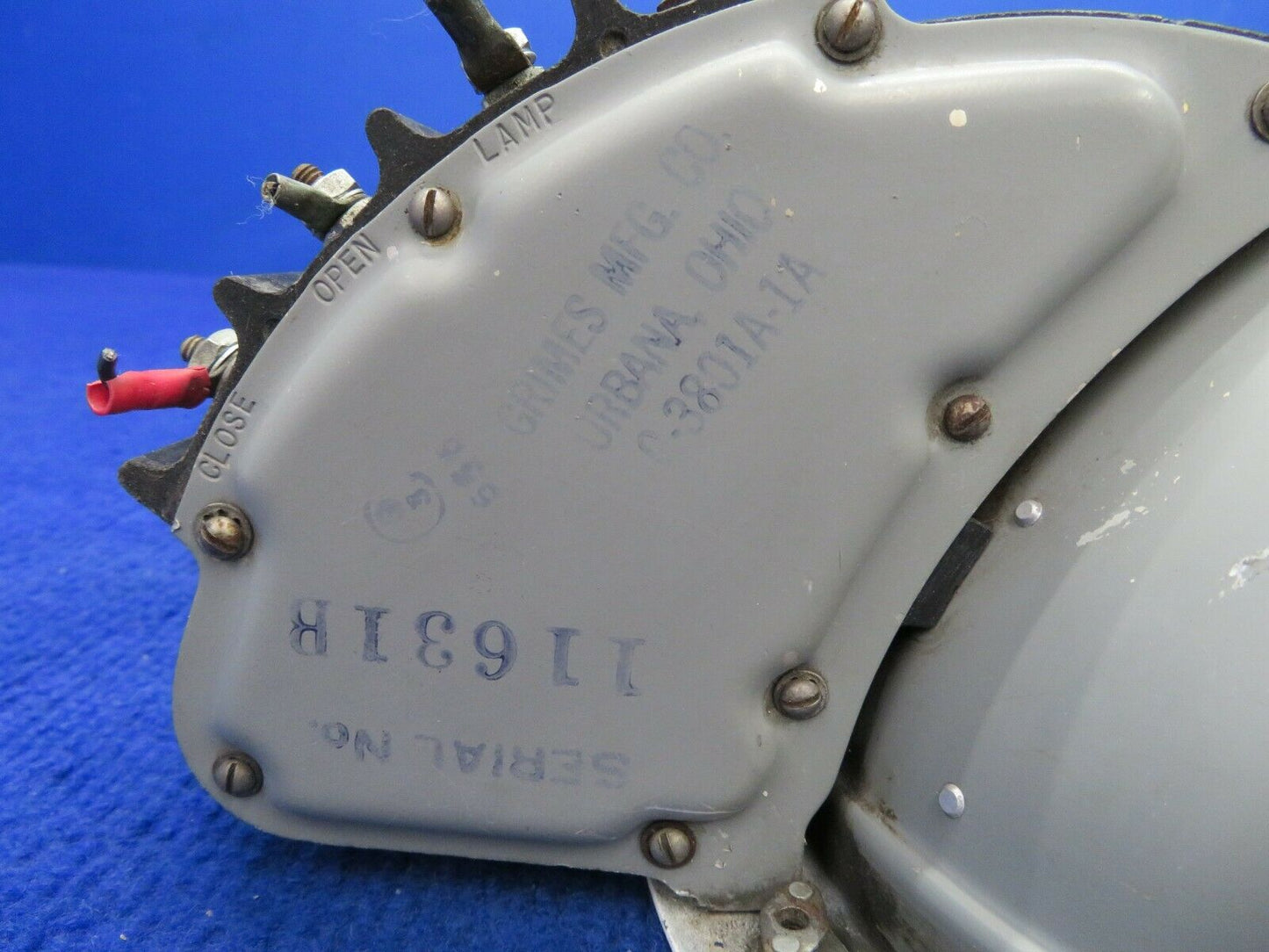 Cessna 310 Grimes Landing Light w/ Motor 24V P/N 0322006-10, G-3801A-1A (0422-72