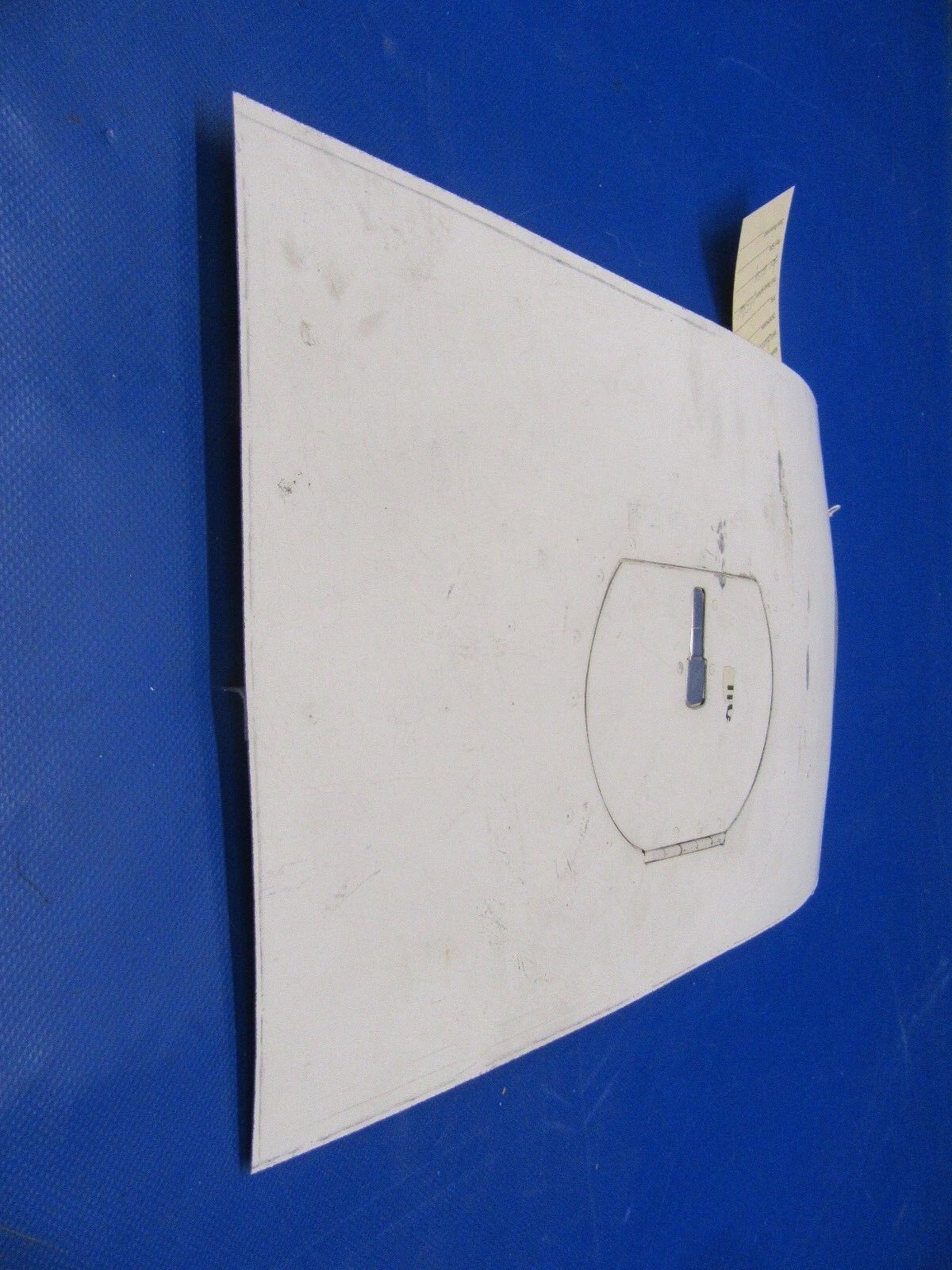 Beech Baron Oil Filler Door Assy P/N 50-939118-12 (0218-85)