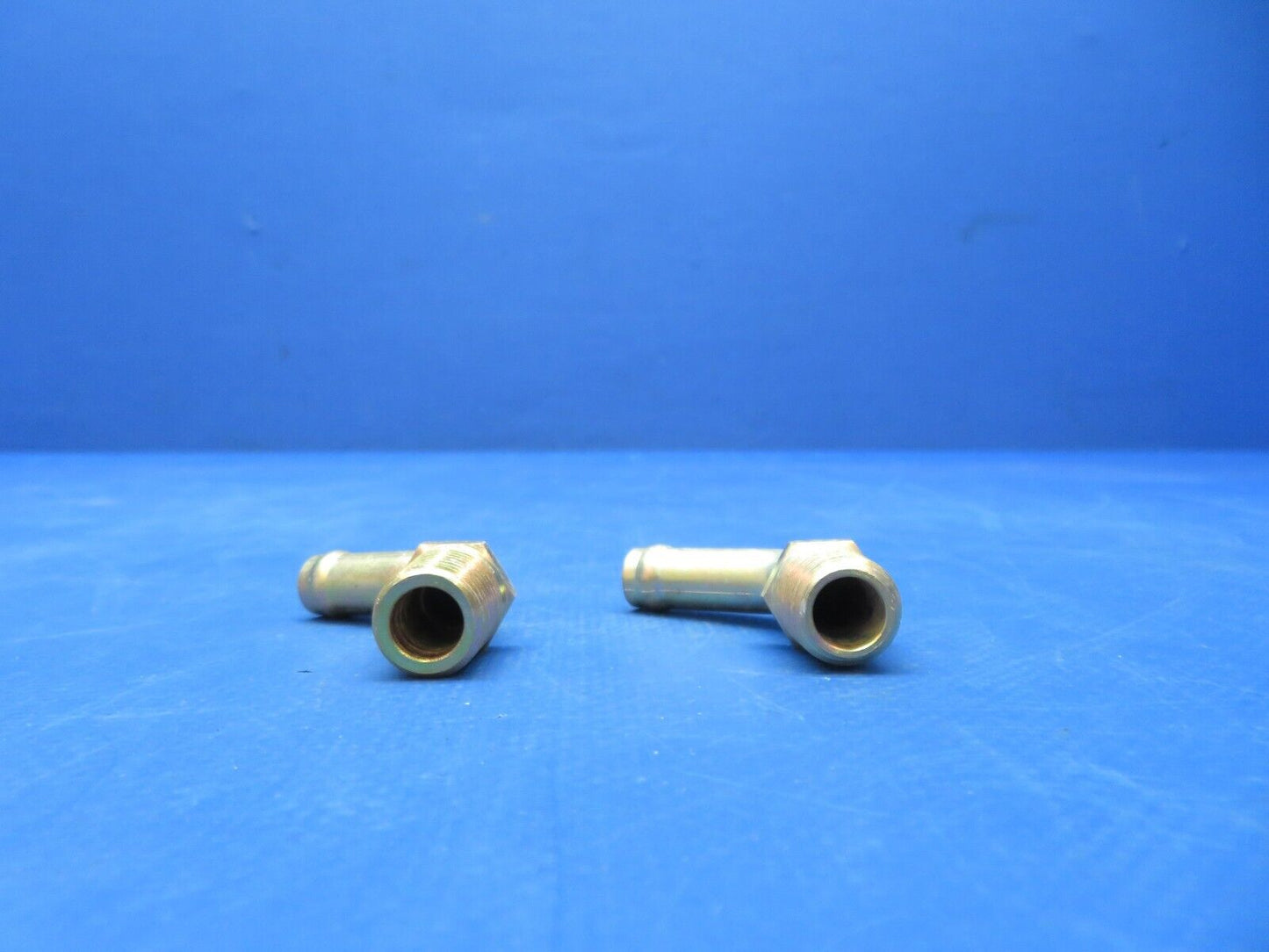 Tempest Fitting 60 Degree P/N 1K9-4-6 LOT OF 2 NOS (0923-568)