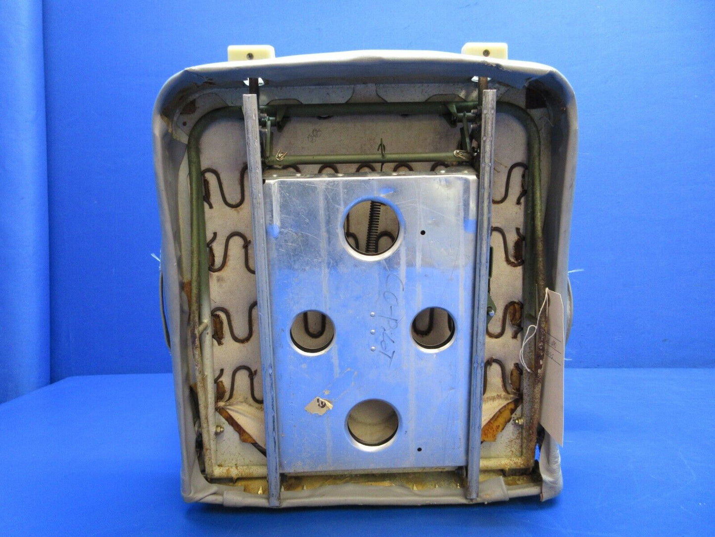 Cessna 401 / 401A Co-Pilot Seat Assy - Gray Leather P/N 5014047-4 (1223-1490)