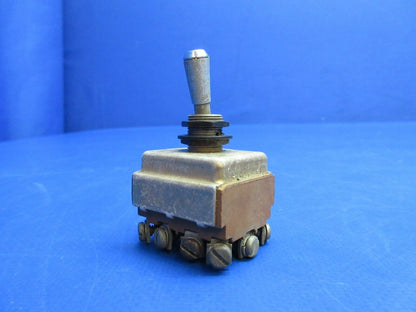Beech 95-B55 Baron J-B-T Toggle Switch P/N 35-380053-9 (0523-1175)