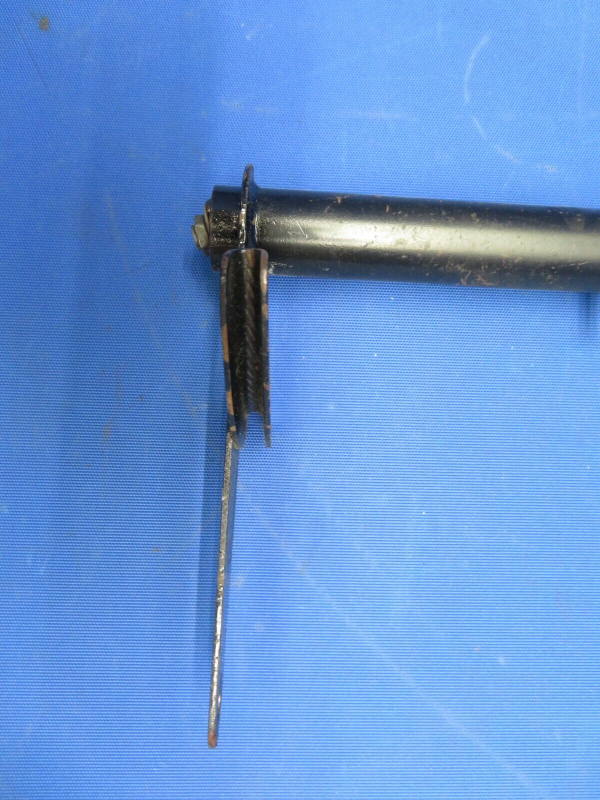 Cessna 210L Elevator Torque Tube & Bellcrank P/N 1260430-1 (0820-574)