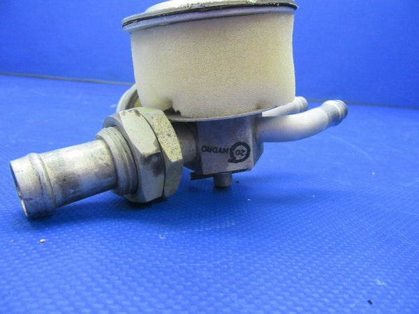Piper PA-32RT Airborne Vacuum Regulating Valve P/N 2H3-19 (0521-523)
