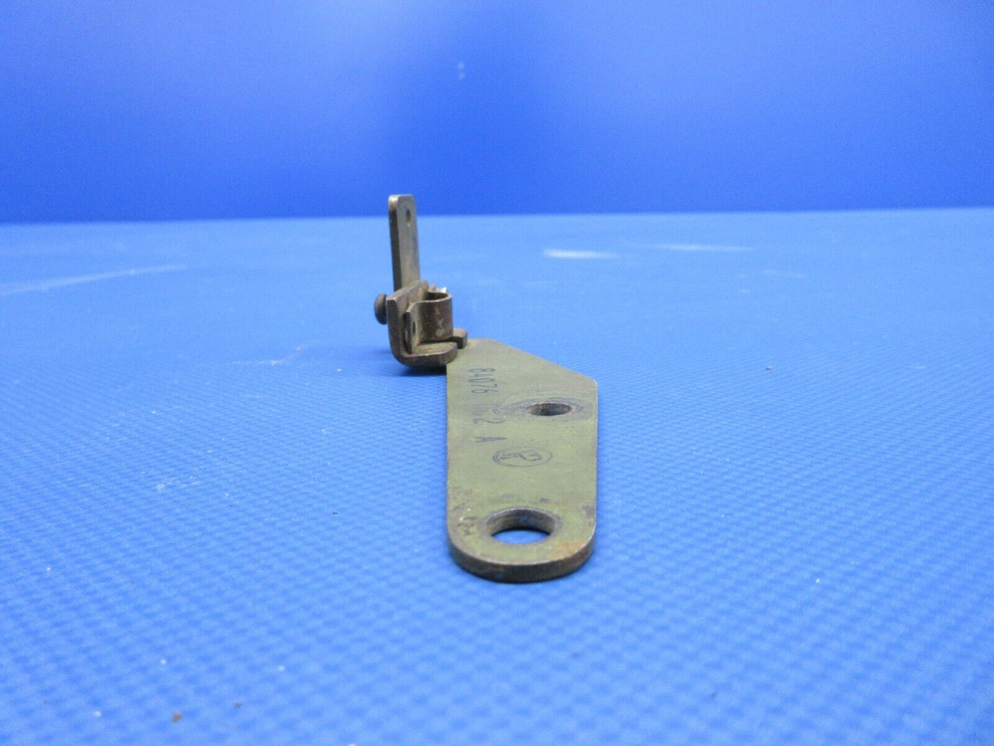 Piper PA46-310P Throttle Cable Bracket P/N 84076-002 (0124-1434)