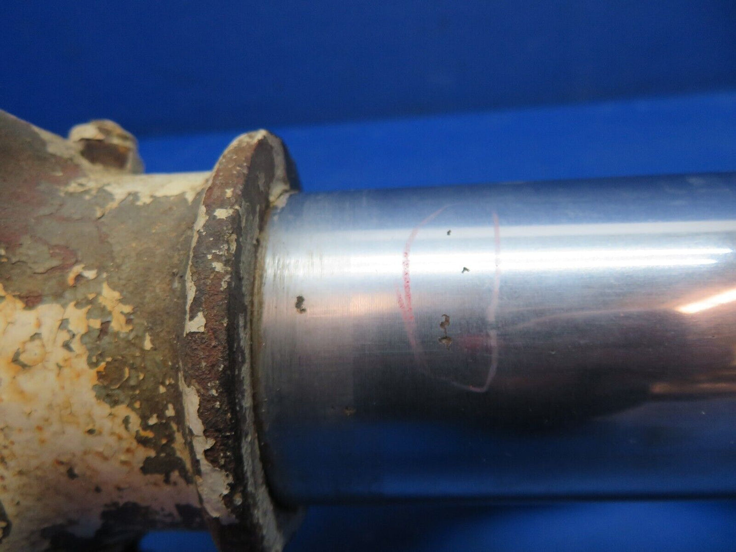 Early Cessna 310 / 310B RH Main Gear Assy P/N 0841000-96 FOR PARTS (1223-188)