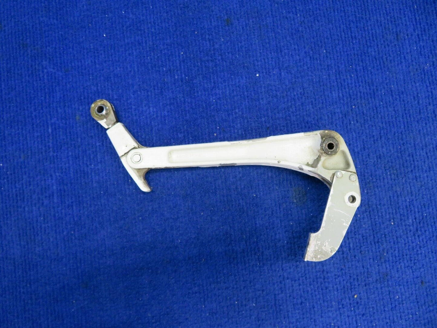 1956 Cessna 310 Main Gear Bellcrank Assy RH w/ Link P/N 0841225-2 (0522-504)