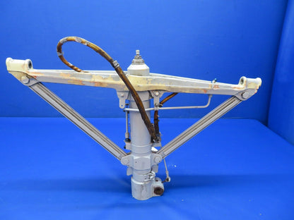 Beech B58P Main Landing Gear Brace & Strut RH P/N 60-810014-3 (0620-440)