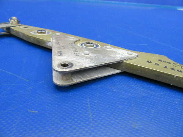 Cessna 310 R Elevator Bellcrank P/N 0814007-1 (0219-334)