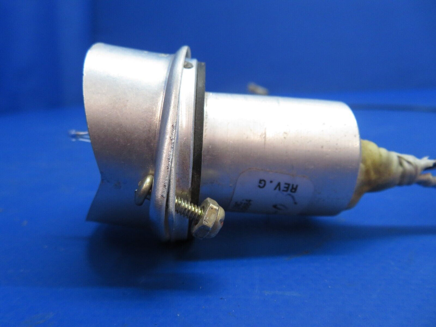 Beech Baron 58P Whelen Tail Strobe Assy - No Lens P/N 01-0750139-00 (0223-562)