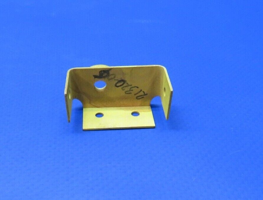 Piper Nose Wheel Door Bracket Assy P/N 21320-006 NOS (0922-359)
