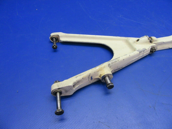 Cessna Cardinal 177RG Nose Gear Drag Link Assembly P/N 2043007-1 (0621-470)