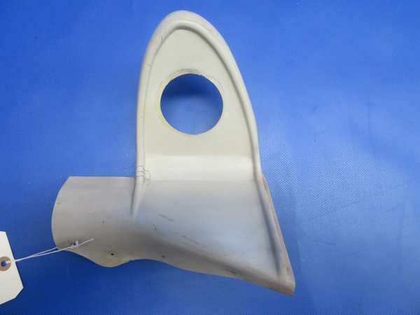 Cessna 172 Doorpost Upper Shield Assy RH P/N 0511311-2 (0224-1045)