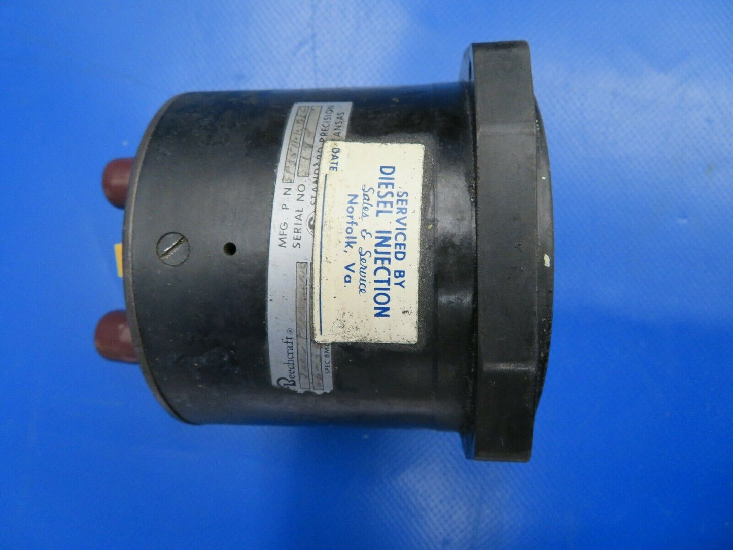 Beech Baron 95-55A Standard Precision Fuel Pressure Gauge 96-380024 (0120-373)