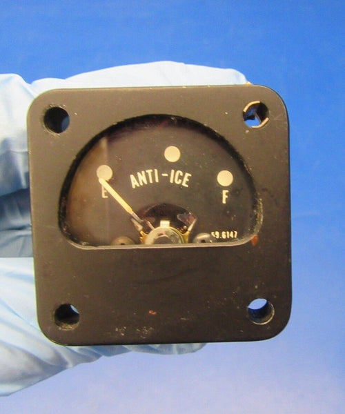 Beech Baron Anti Ice Gauge P/N 50-384001-31 (1018-93)