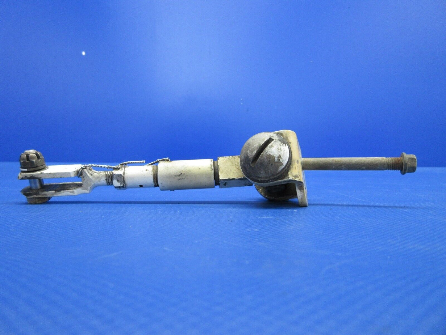 Beech King Air 200 Main Gear Door Link Assembly P/N 101-810126-1 (0324-1005)