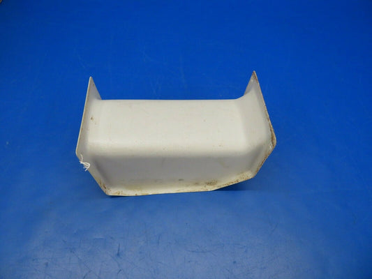 Diamond DA40-180 Middle Funnel Cover Center Console P/N DA4-2520-00P (0220-103)